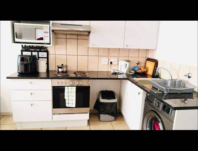 2 BEDROOM APARTMENT FOR SALE IN FERNDALE